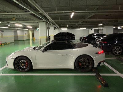 2020 Porsche 911 thumbnail 18
