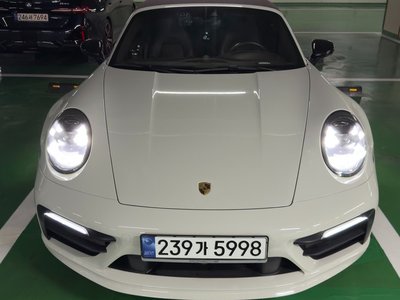 2020 Porsche 911 photo 2