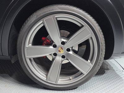 PORSCHE CAYENNE - 8