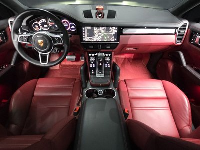 PORSCHE CAYENNE - 5