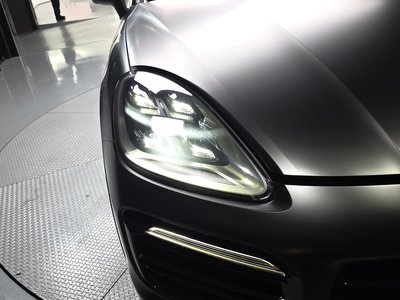 PORSCHE CAYENNE - 9