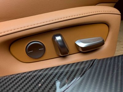 صورة مصغرة 32 لـ 2020 Lexus LC