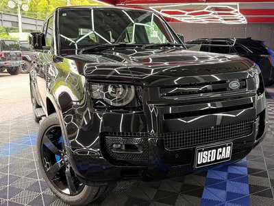 LAND ROVER DEFENDER - 1