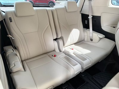 صورة مصغرة 30 لـ 2026 Lexus LM