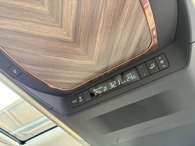 صورة مصغرة 22 لـ 2026 Lexus LM