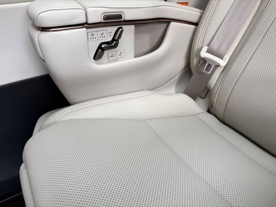 صورة مصغرة 31 لـ 2026 Lexus LM
