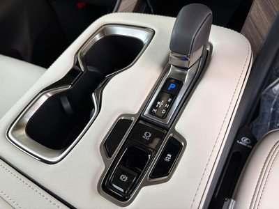 صورة مصغرة 18 لـ 2026 Lexus LM