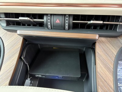 صورة مصغرة 17 لـ 2026 Lexus LM