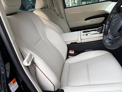 صورة مصغرة 19 لـ 2026 Lexus LM