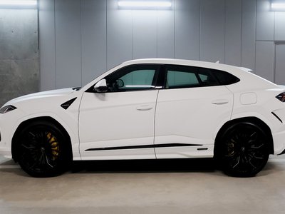 LAMBORGHINI URUS - 9