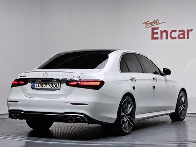 MERCEDES-BENZ E-CLASS - 3