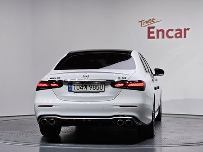 MERCEDES-BENZ E-CLASS - 4