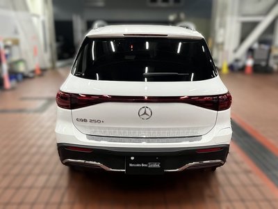 MERCEDES-BENZ EQB - 7