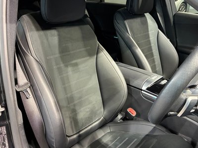 2025 Mercedes-BENZ C-CLASS photo 5
