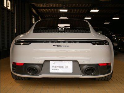PORSCHE 911 - 4