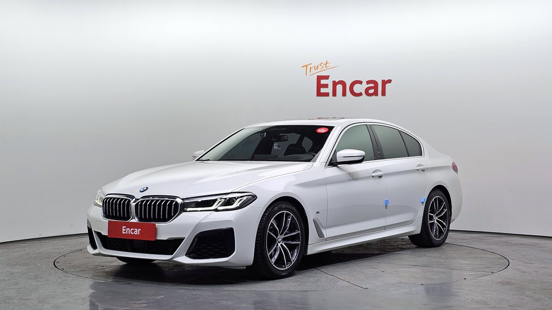 BMW 5 SERIES - View 1