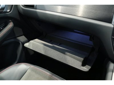 صورة مصغرة 44 لـ 2021 Porsche MACAN