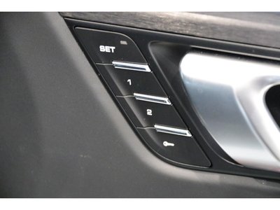 صورة مصغرة 16 لـ 2021 Porsche MACAN
