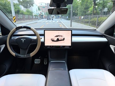 2022 Tesla MODEL Y — миниатюра 13