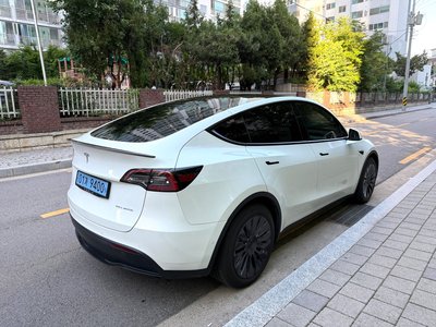2022 Tesla MODEL Y — миниатюра 15