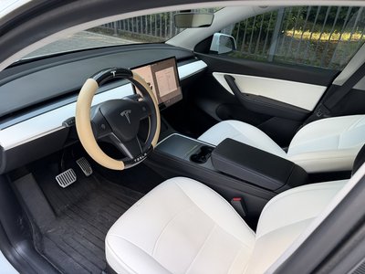 2022 Tesla MODEL Y 照片 9