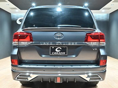 TOYOTA LAND CRUISER 200 - 4