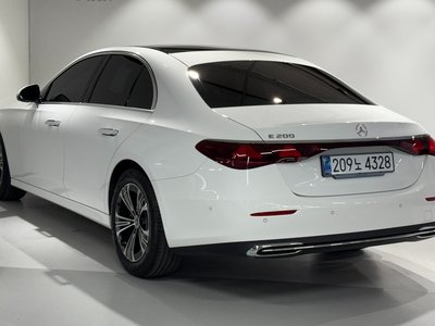 MERCEDES-BENZ E-CLASS - 7