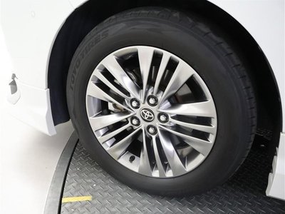 2023 Toyota ALPHARD — миниатюра 17