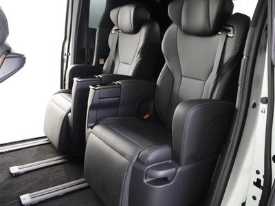 2023 Toyota ALPHARD — миниатюра 13