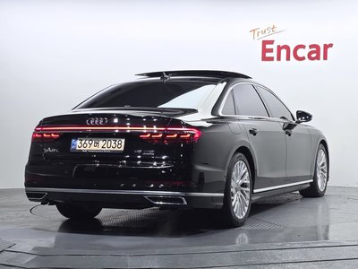 AUDI A8 - 4