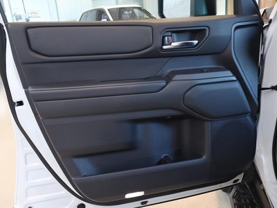 صورة مصغرة 24 لـ 2024 Toyota LAND CRUISER 250