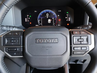 صورة مصغرة 32 لـ 2024 Toyota LAND CRUISER 250