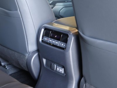 صورة مصغرة 28 لـ 2024 Toyota LAND CRUISER 250