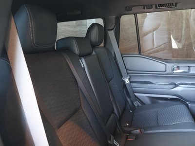 صورة مصغرة 26 لـ 2024 Toyota LAND CRUISER 250