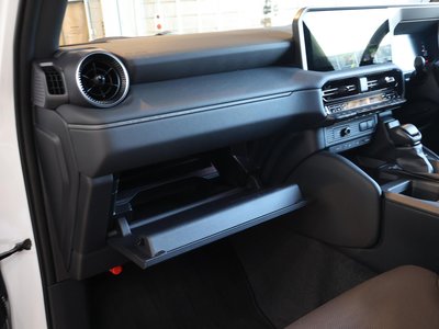 صورة مصغرة 19 لـ 2024 Toyota LAND CRUISER 250