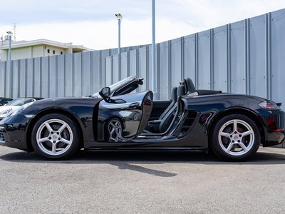 صورة مصغرة 32 لـ 2017 Porsche 718