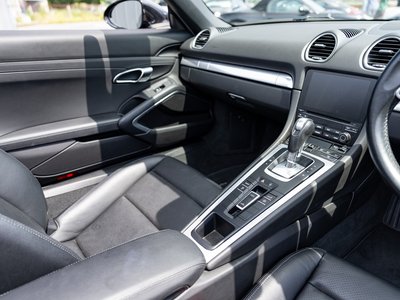 صورة مصغرة 30 لـ 2017 Porsche 718