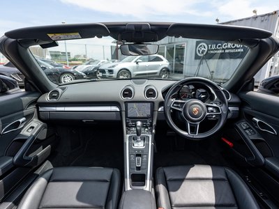 صورة 10 لـ 2017 Porsche 718