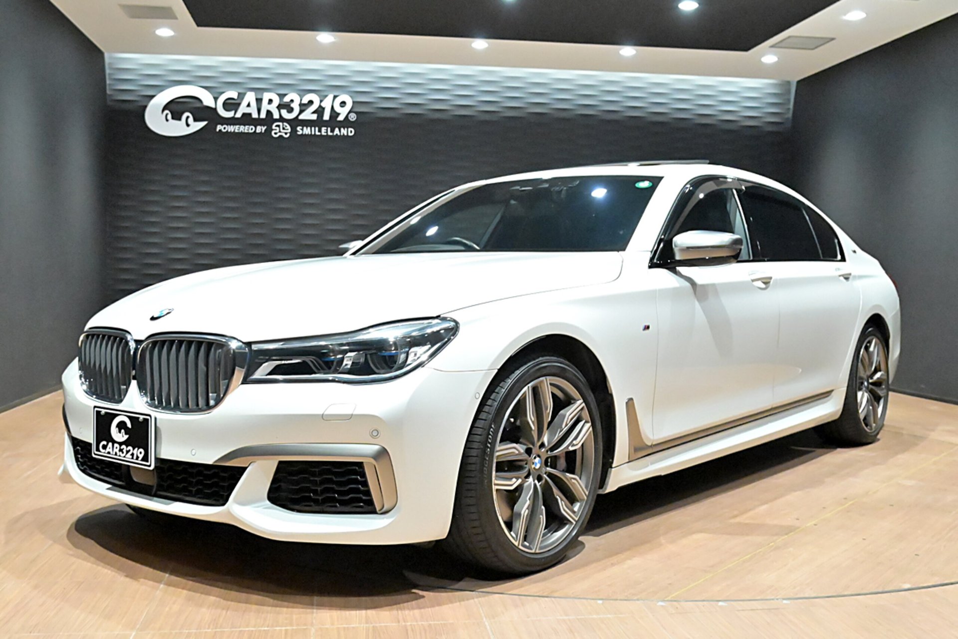 BMW 7 SERIES - View 1