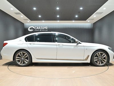 BMW 7 SERIES - 10