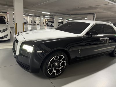 ROLLS-ROYCE GHOST