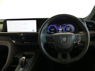 TOYOTA CROWN CROSSOVER - 2