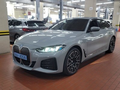 2026 BMW I4 photo 1