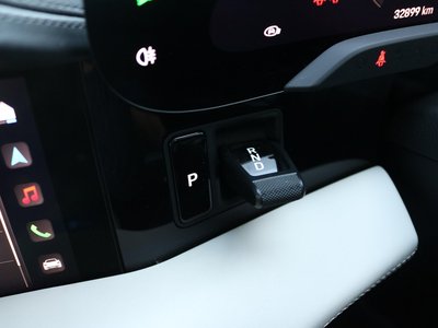 2021 Porsche TAYCAN 照片 18