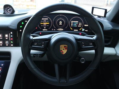 2021 Porsche TAYCAN — фото 9