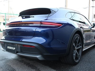 2021 Porsche TAYCAN 照片 32