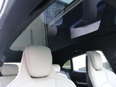 2021 Porsche TAYCAN 照片 22