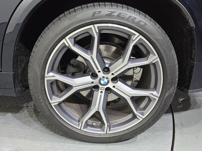 صورة 8 لـ 2024 BMW X5