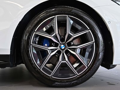 2025 BMW 5 SERIES photo 6