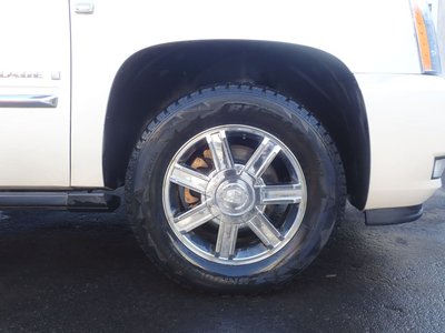 CADILLAC ESCALADE - 10